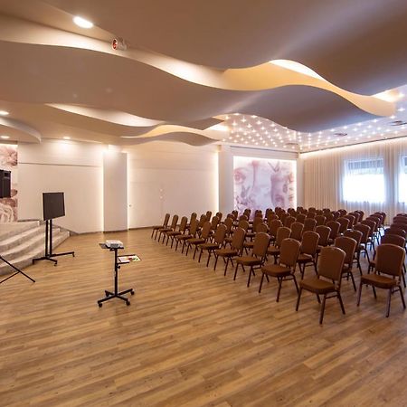 Hotel Jan Sander Александрув-Лудзки Экстерьер фото