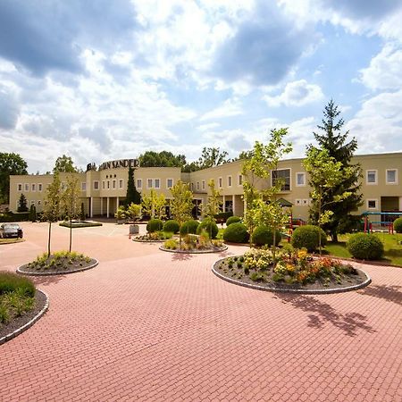 Hotel Jan Sander Александрув-Лудзки Экстерьер фото